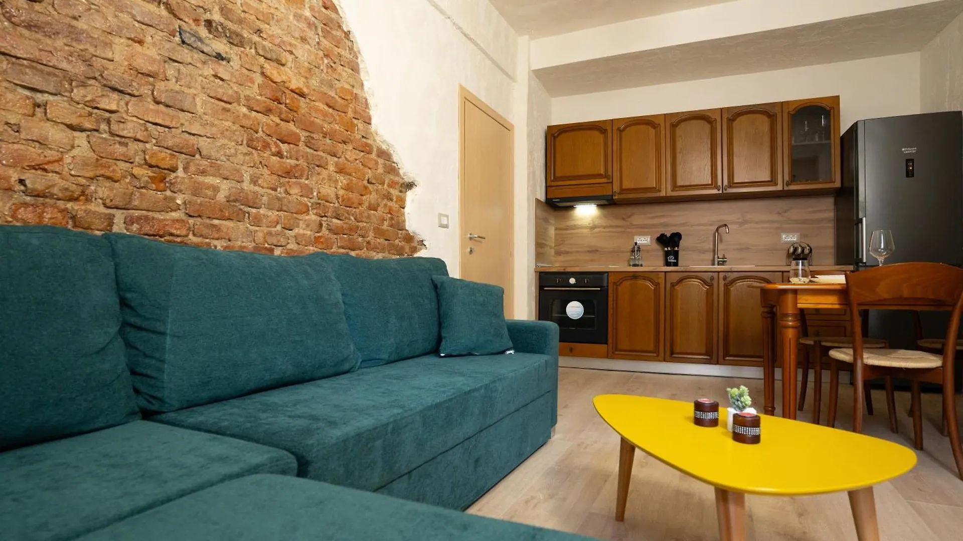 Bulevard City Center Apartment ドゥラス