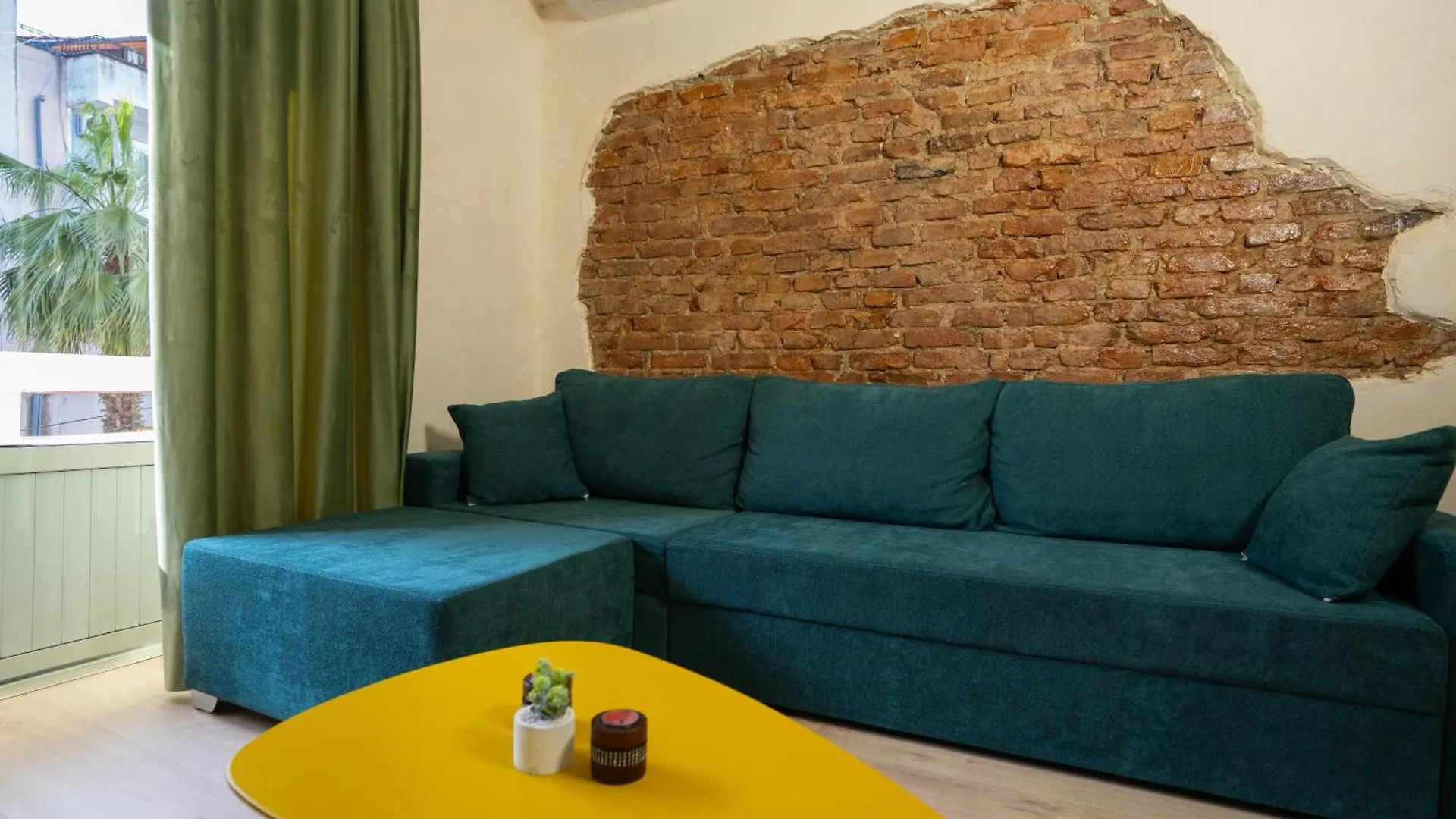 Bulevard City Center Apartment ドゥラス